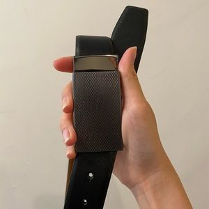 Two toned leather belt